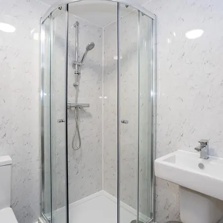 Charming 1 Bedroom Apartment In Leeds Leeds  Exterior photo